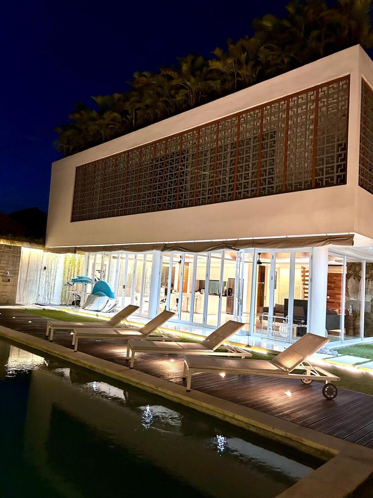 Kamawis Seminyak (Bali)