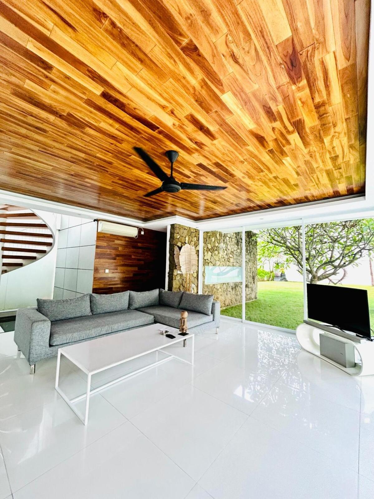 Kamawis Villa