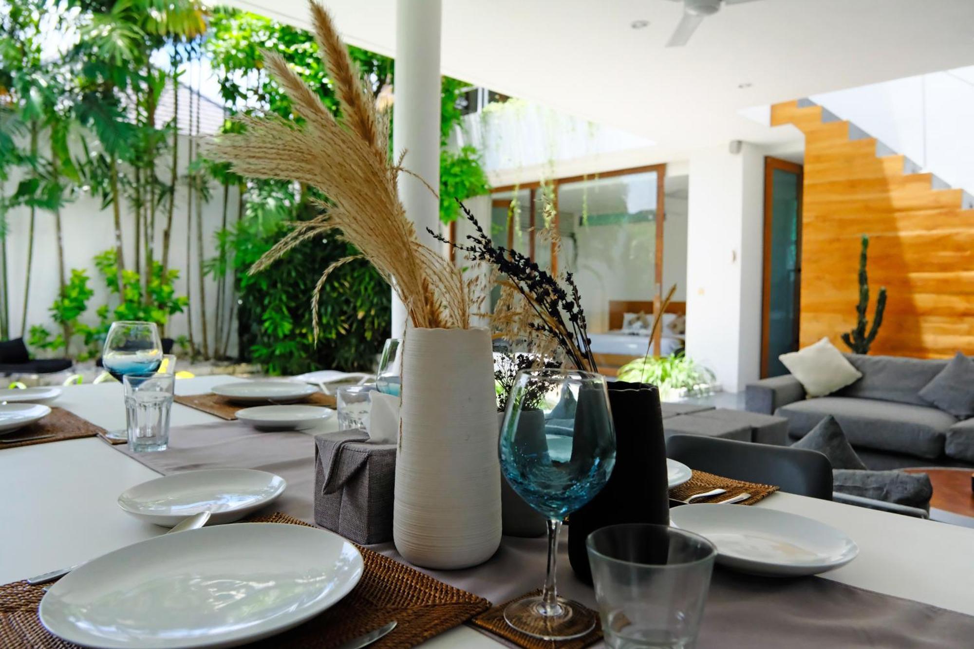 Villa Modern & 3 Bedroom Cinema Seminyak (Bali)