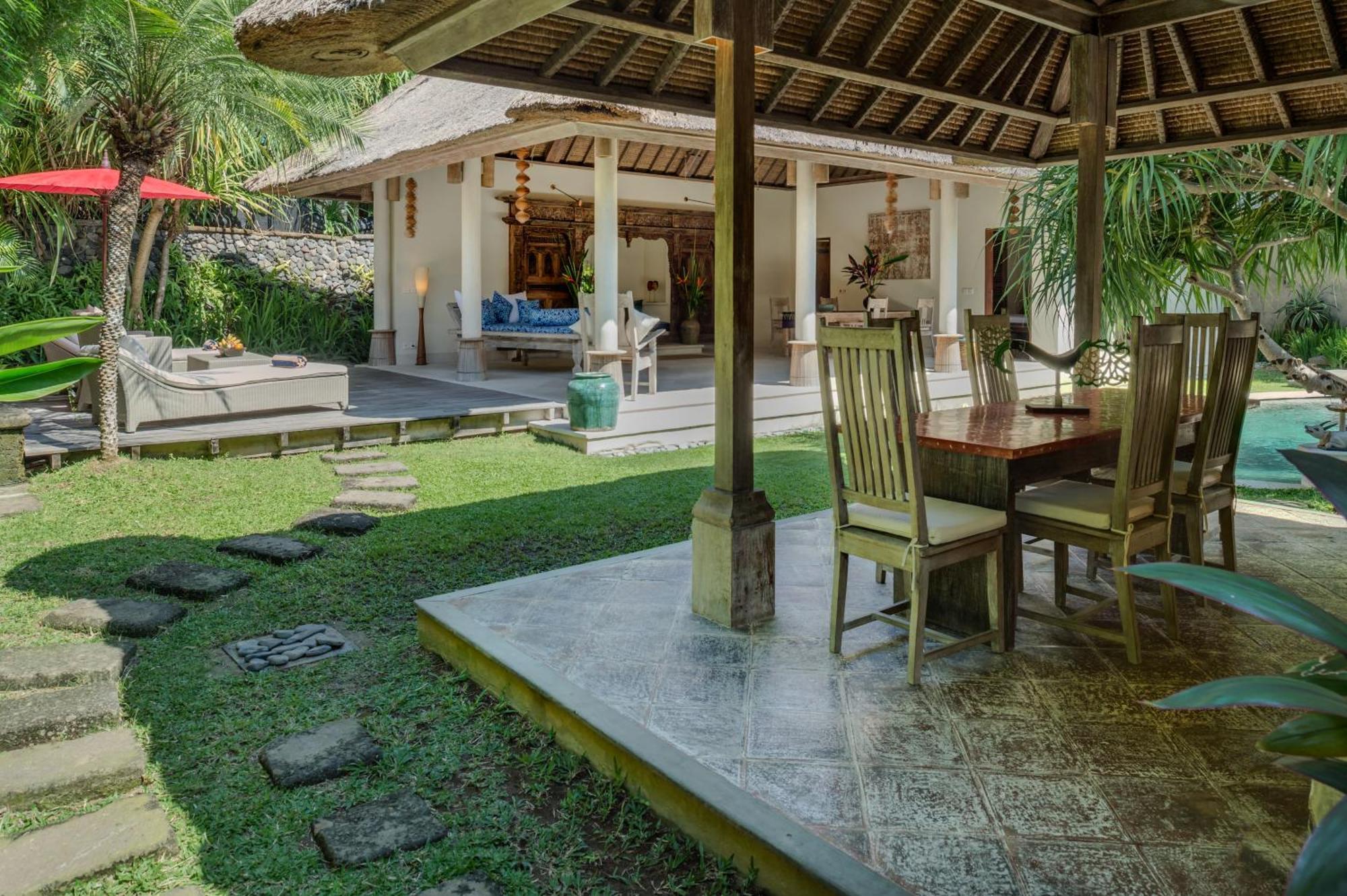 Tirta Naga Bali Biệt thự Seminyak (Bali)