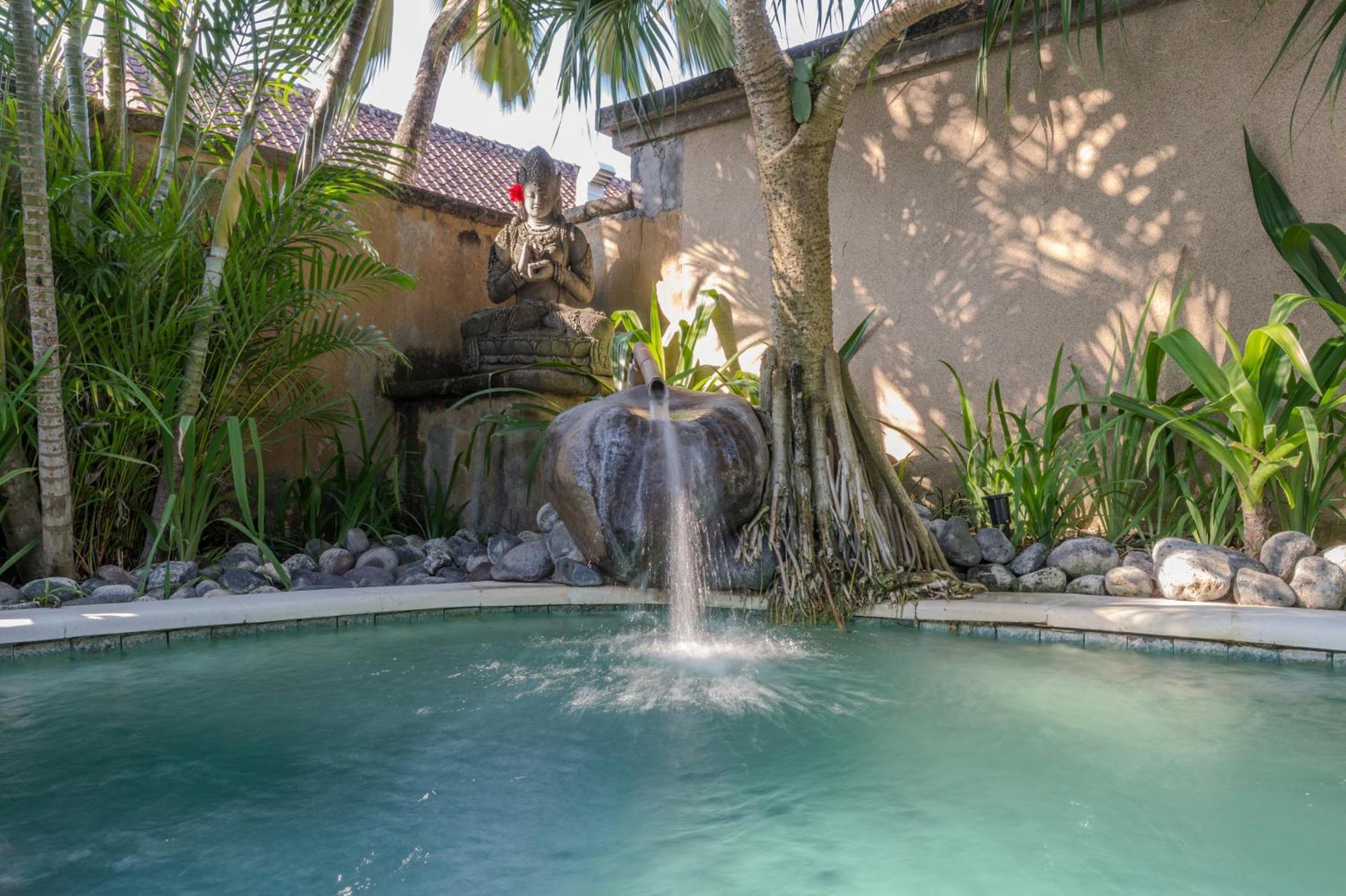 Biệt thự Tirta Naga Bali Seminyak (Bali)