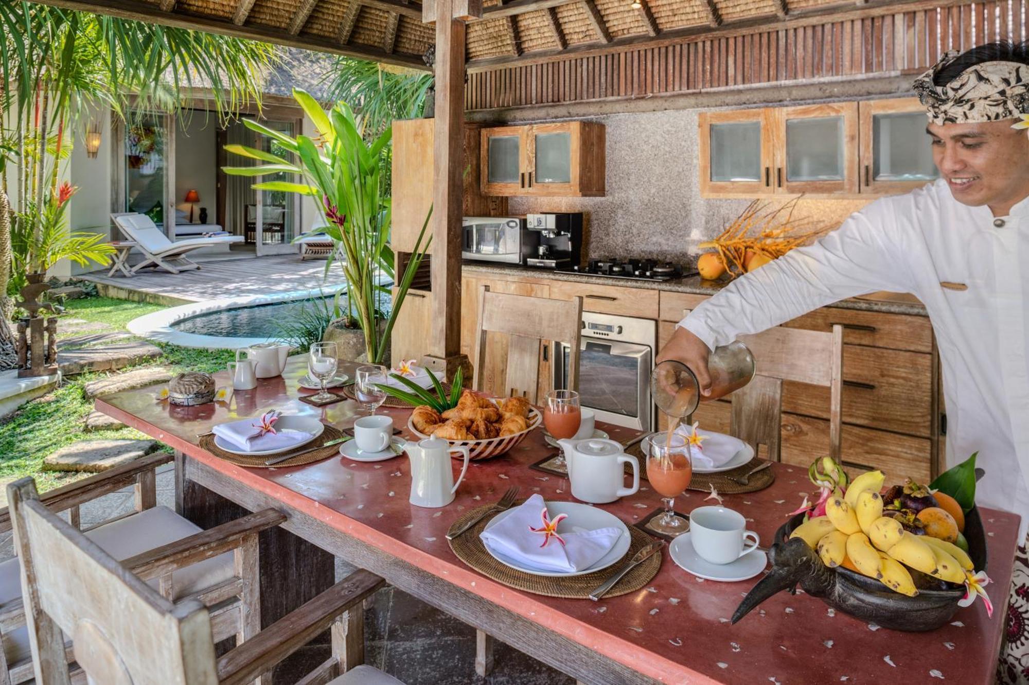 Tirta Naga Bali Biệt thự Seminyak (Bali)