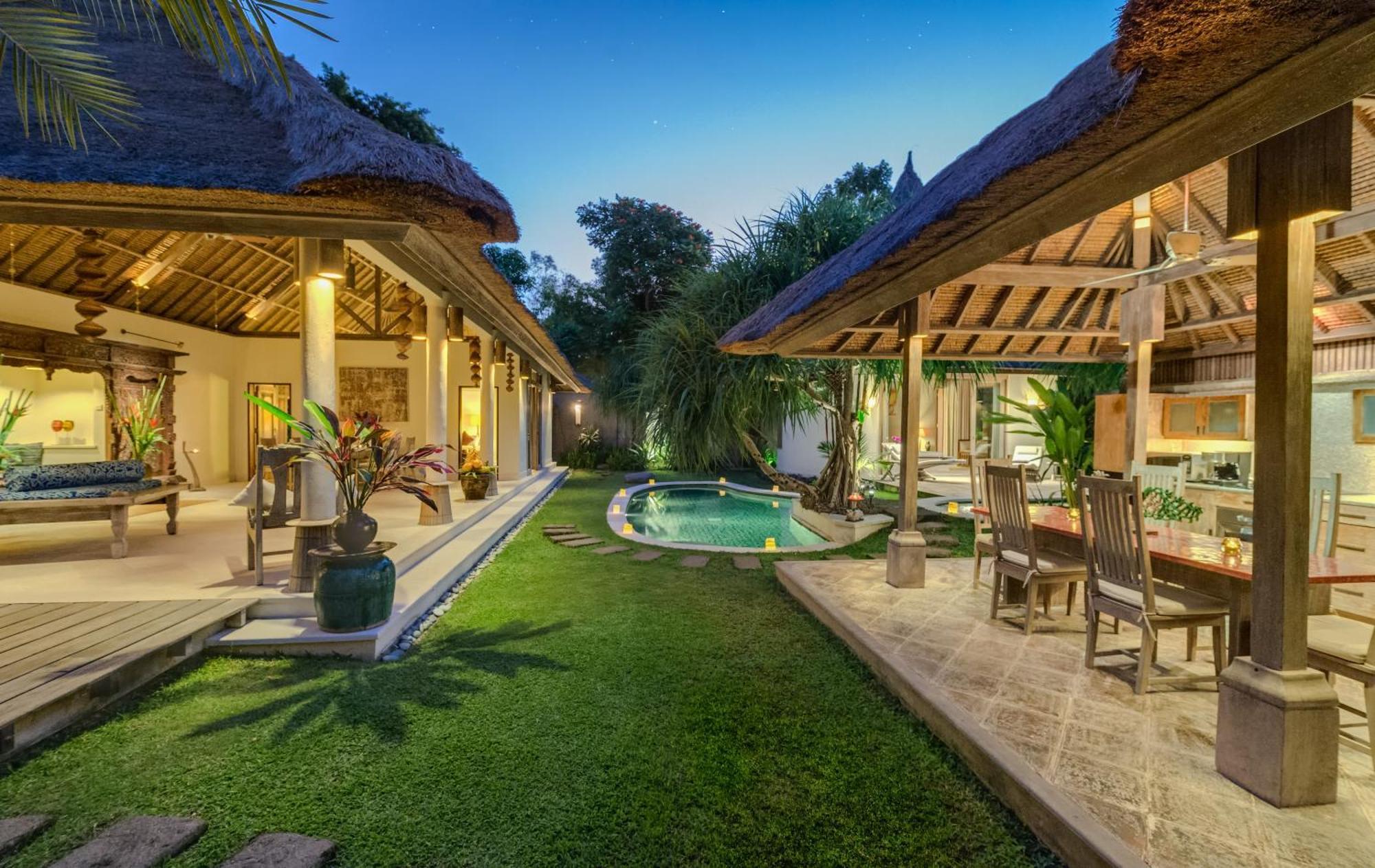 Biệt thự Tirta Naga Bali Seminyak (Bali)