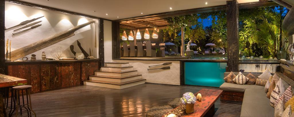 Phinisi - Villa Seminyak (Bali)
