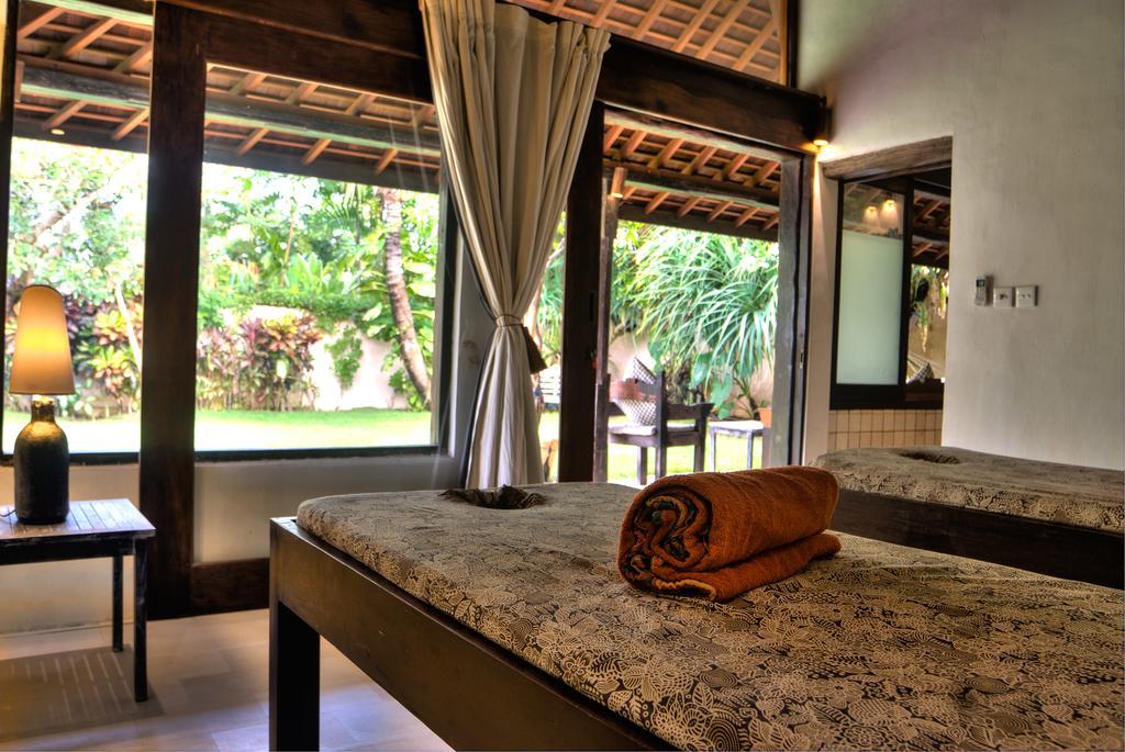 Phinisi - * Seminyak (Bali)