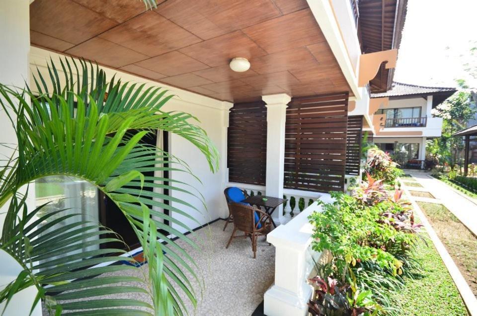 Khách sạn Bali Reski Seminyak (Bali)