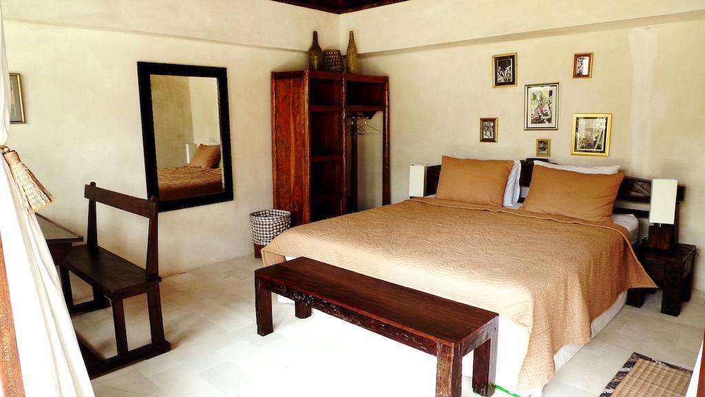 Villa Phinisi - Seminyak (Bali)