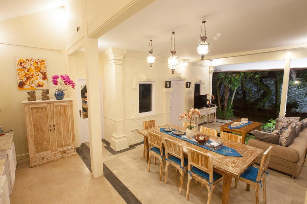 Alam Biru Gardenia * Seminyak (Bali)