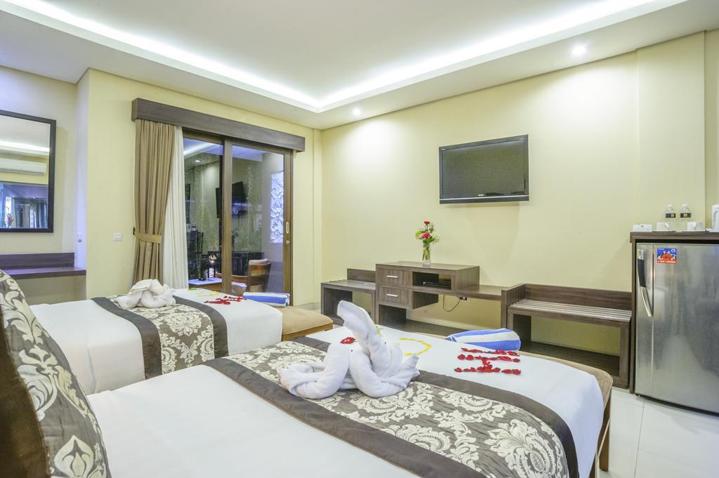 D'penjor Seminyak (Bali)