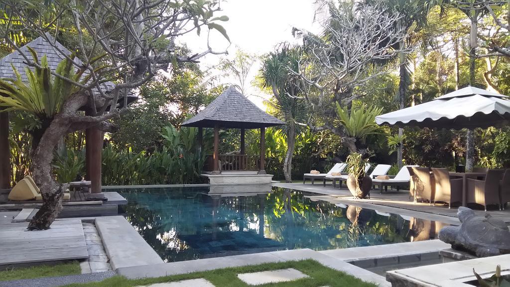 Arwana Estate Villa