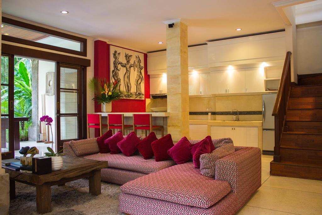 Arwana Estate Villa *
