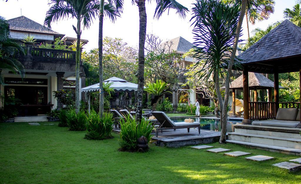Arwana Estate *