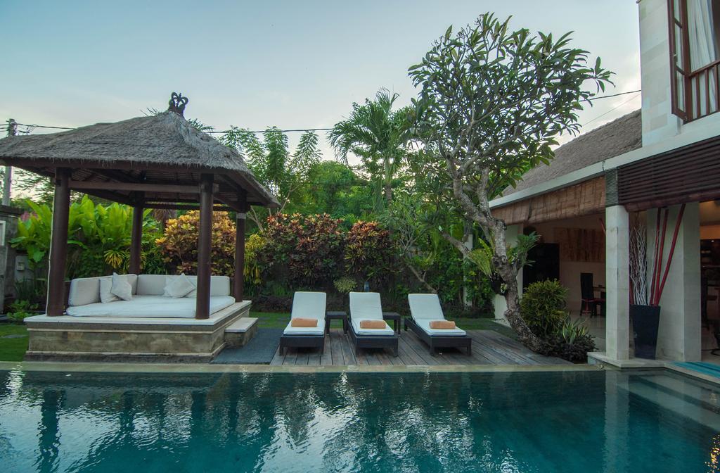Arwana Estate Villa