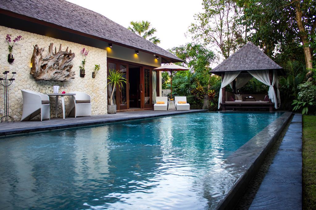 Arwana Estate Villa