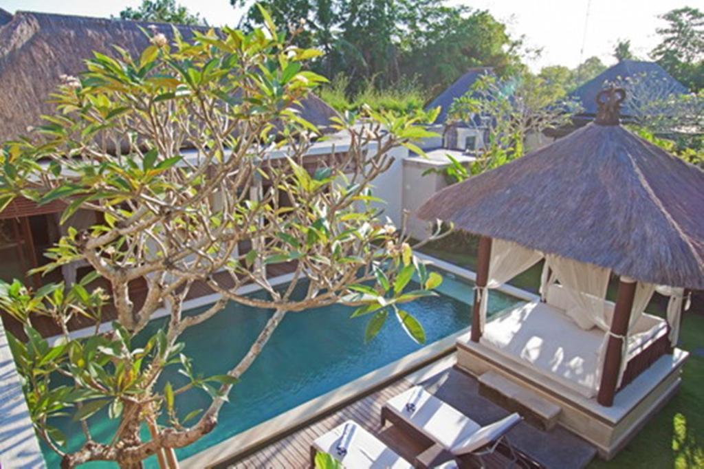 Arwana Estate Villa