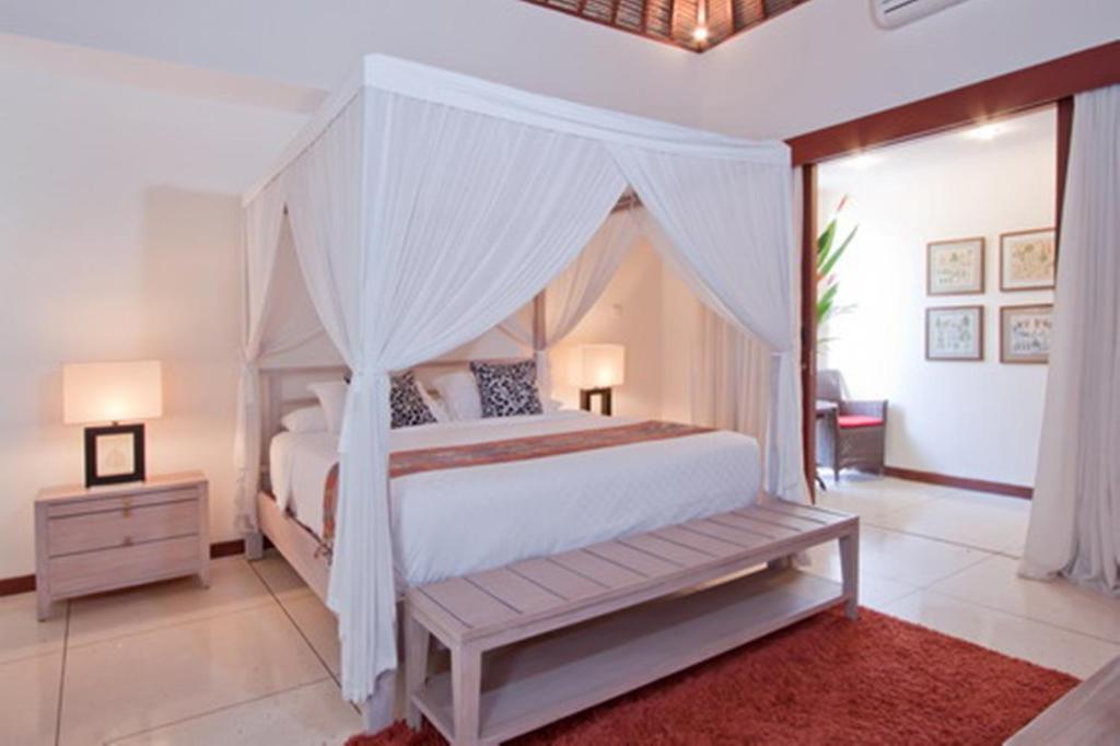 Arwana Estate Villa