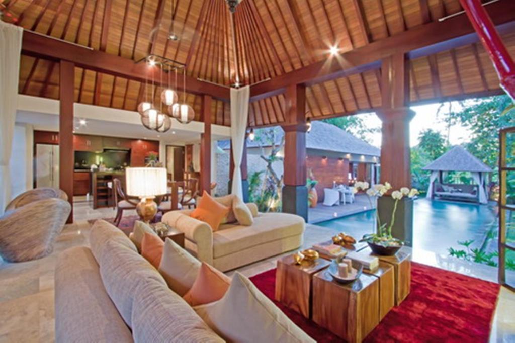 Arwana Estate * Seminyak (Bali)