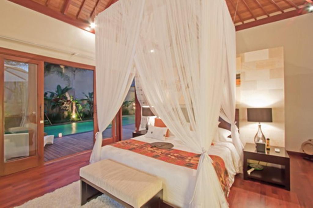 Arwana Estate Seminyak (Bali)