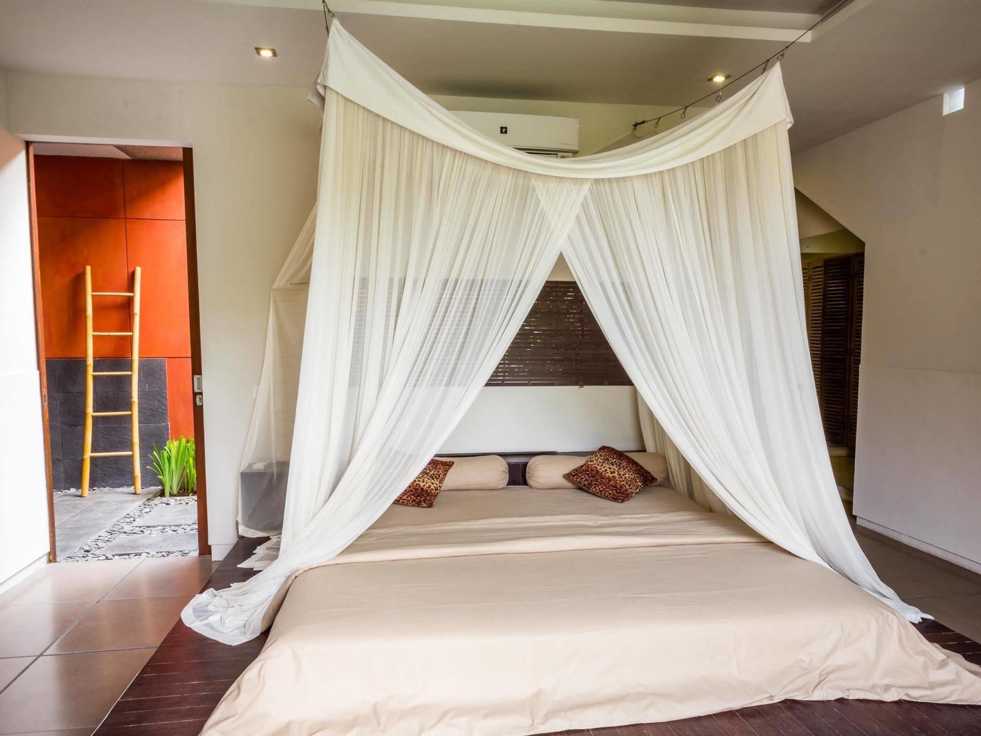 Arte By Finder * Seminyak (Bali)
