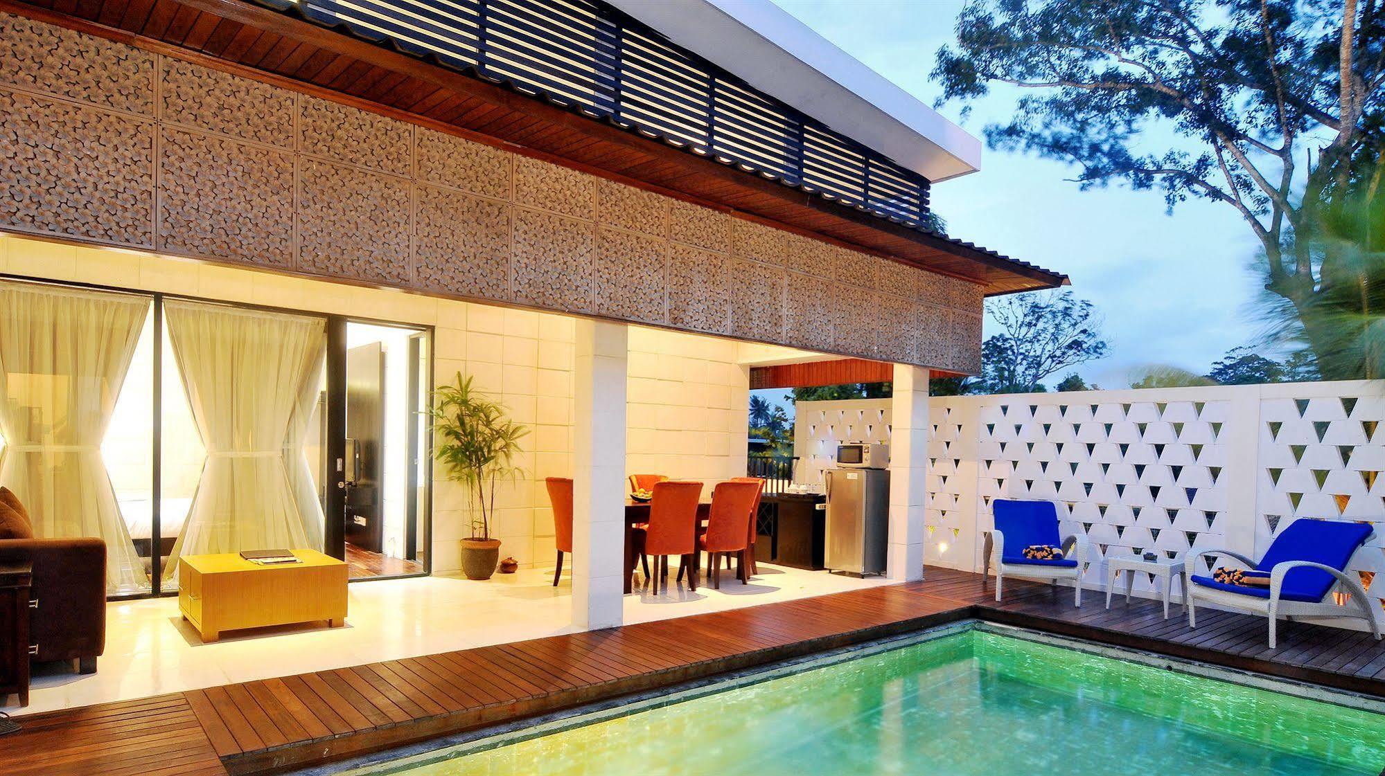 Marbella Pool Tempat peranginan