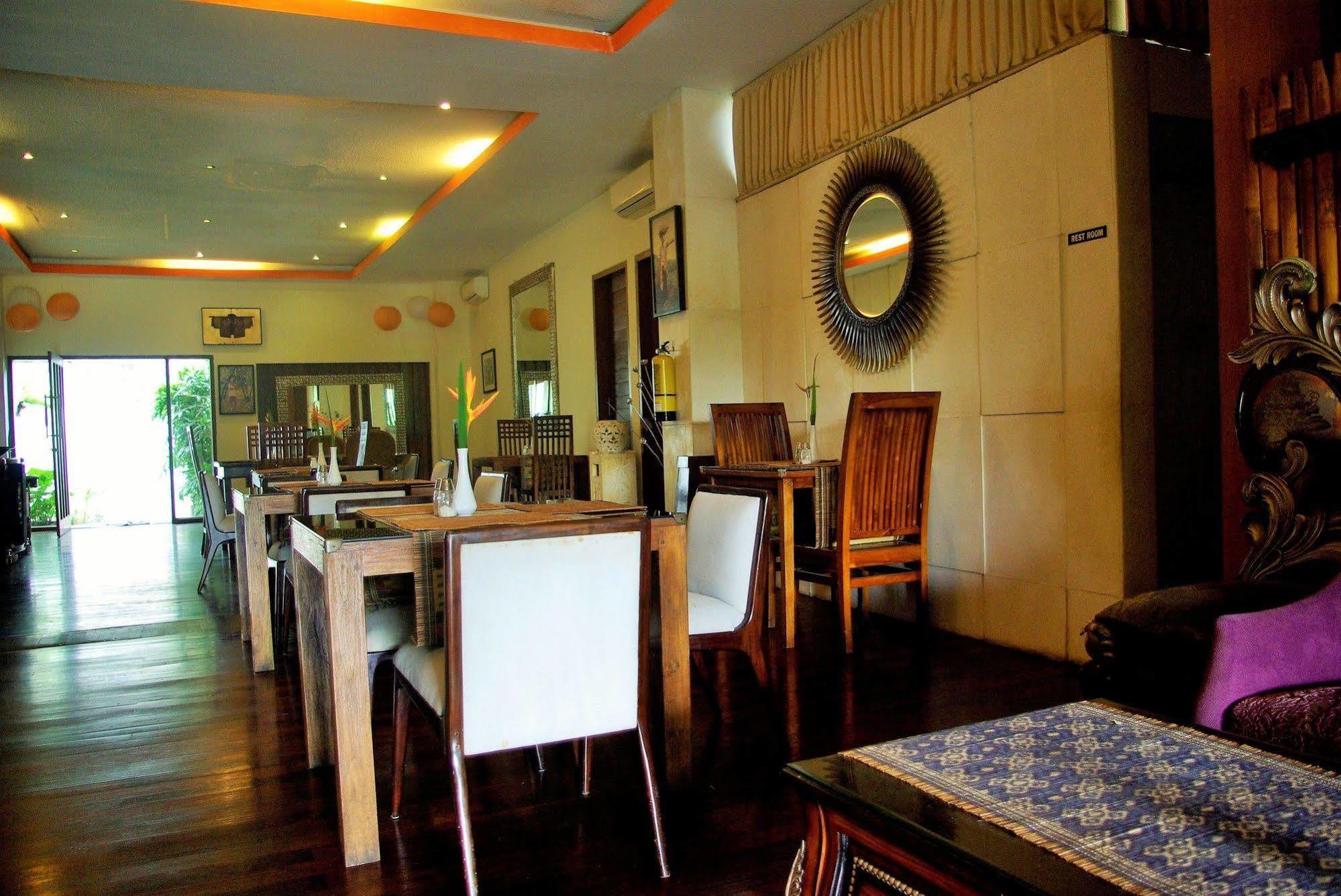 Marbella Pool Tempat peranginan Seminyak (Bali)