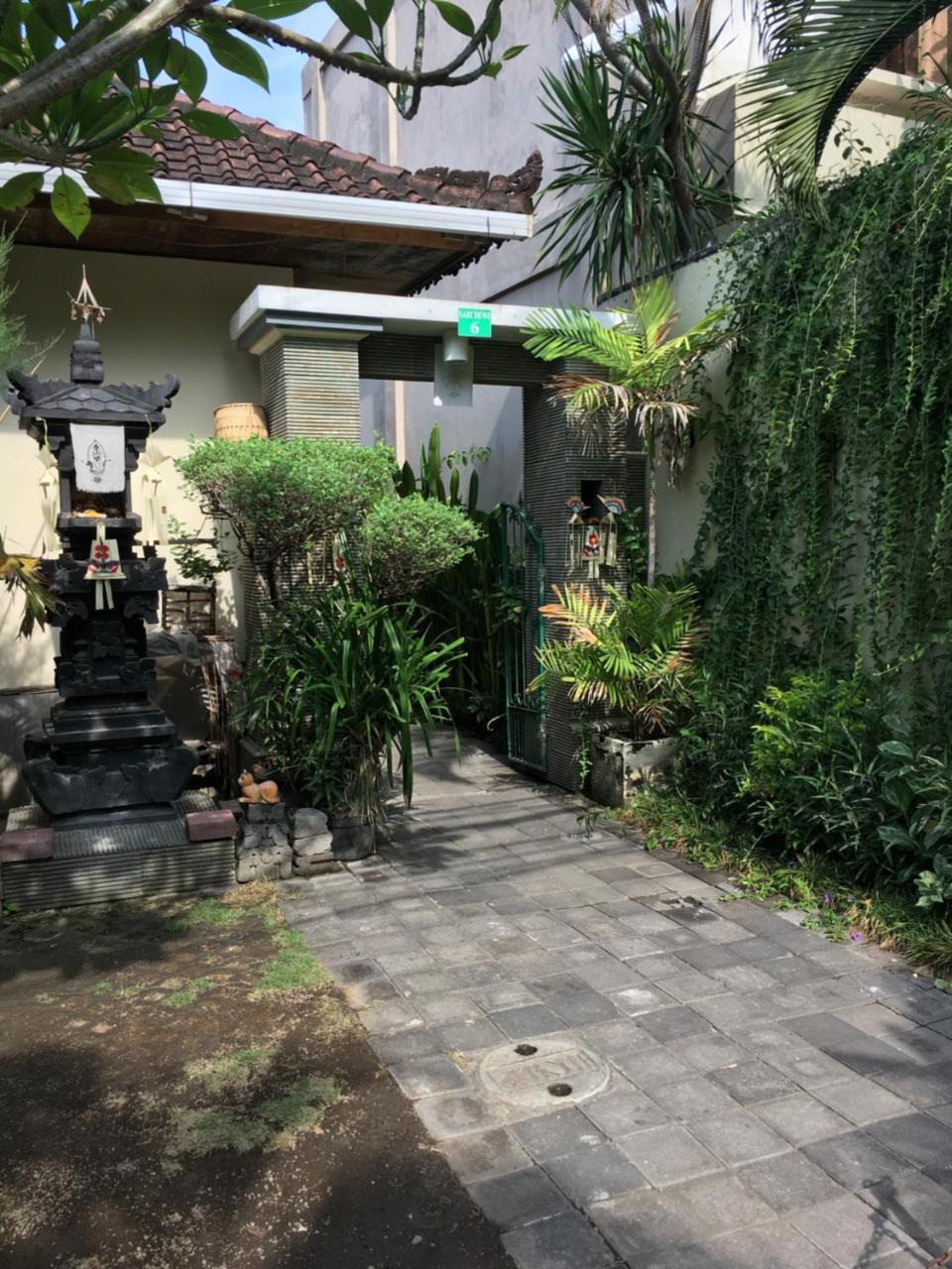 Nadialit * Seminyak (Bali)
