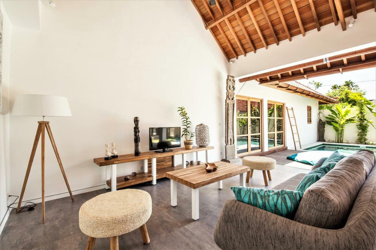 2br Private Pool In Oberoi, 5min To Villa