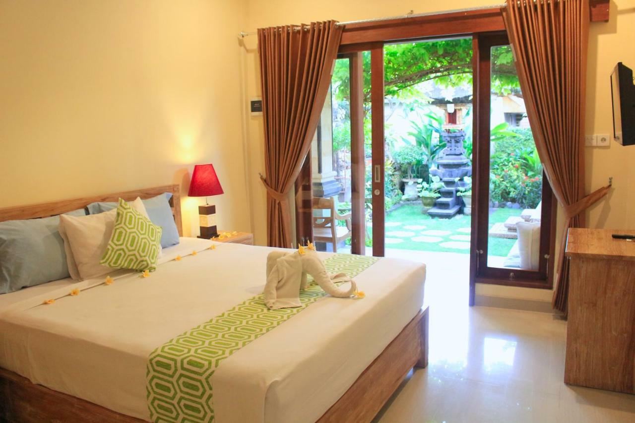 Cr Tris Seminyak (Bali)