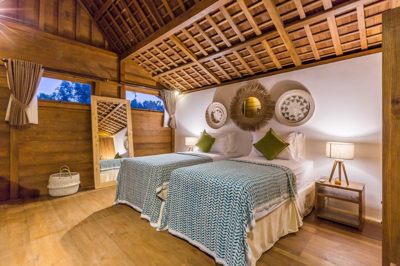 Hoi By Alfred In Bali Villa *