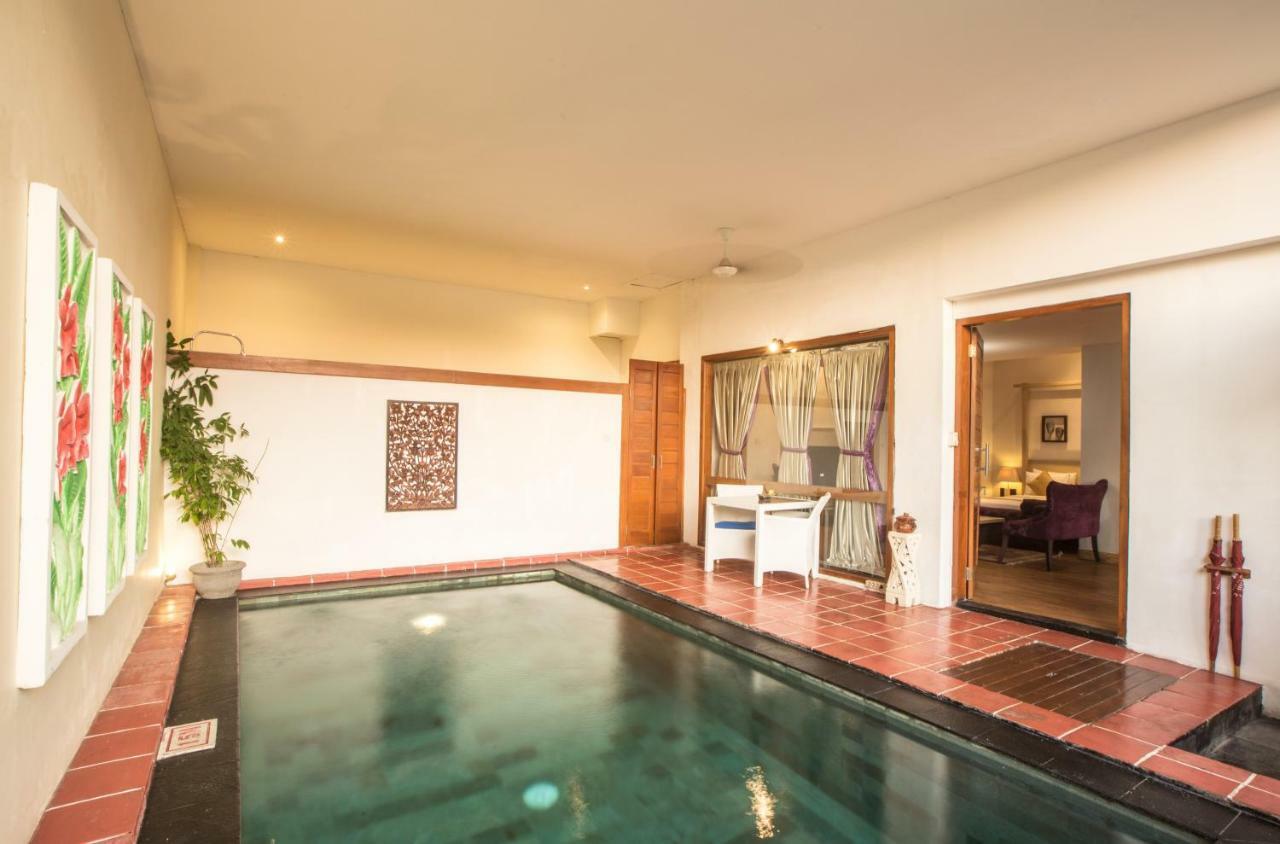 Marbella Pool 4*