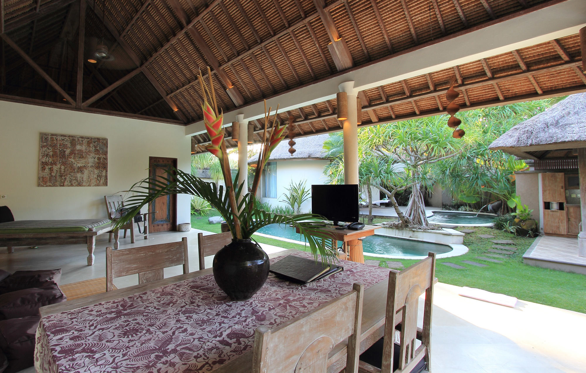 Tirta Naga Bali Biệt thự Seminyak (Bali)