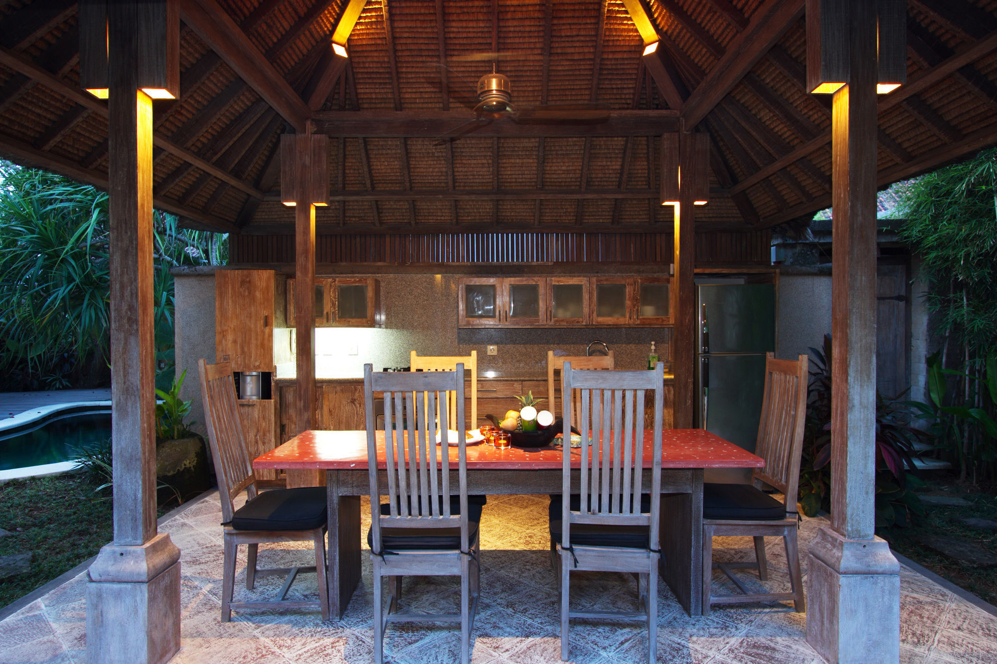 Tirta Naga Bali Biệt thự Seminyak (Bali)
