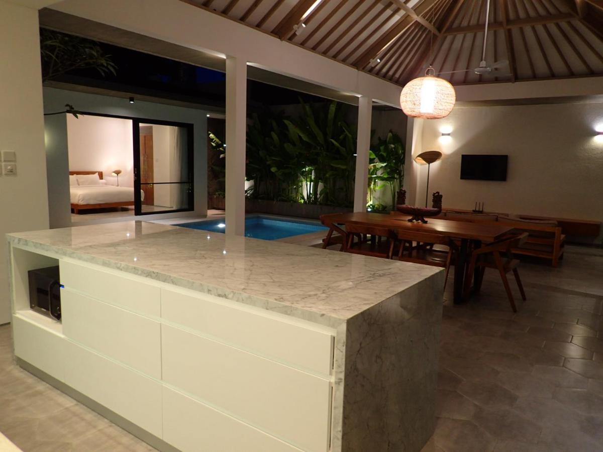 Hujan Villa Seminyak (Bali)