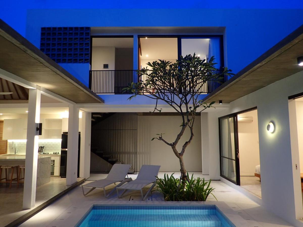 Hujan Villa *