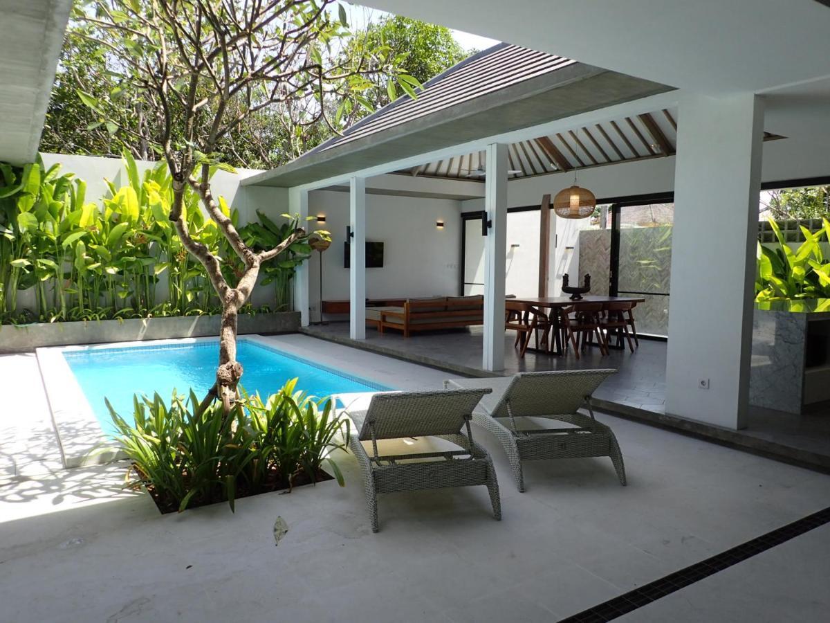 Hujan Villa *