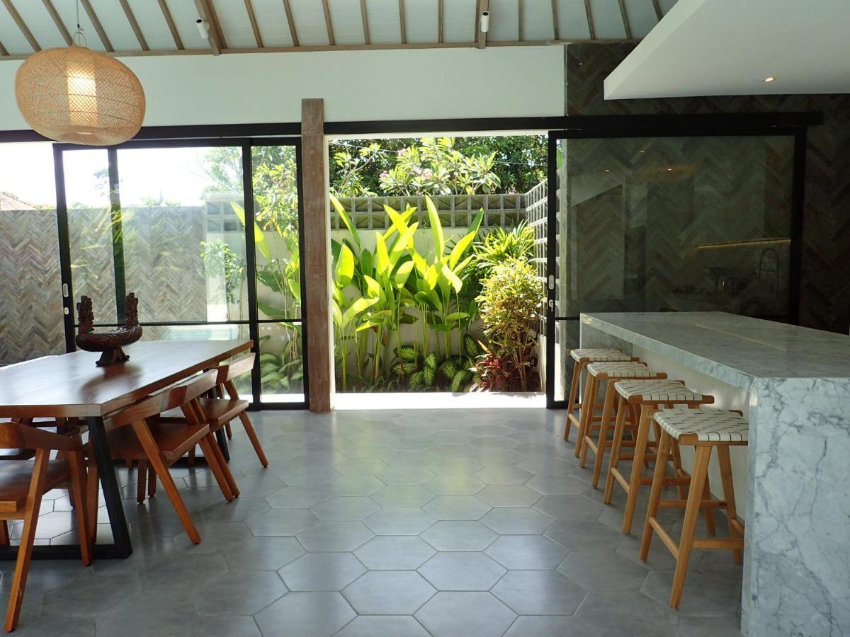 Hujan * Seminyak (Bali)