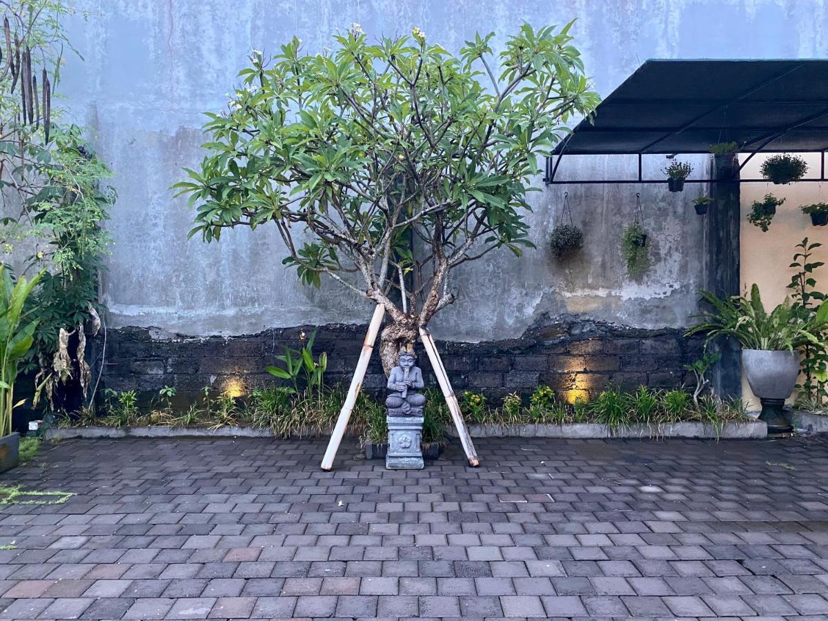 Dikubu Belong Seminyak (Bali)