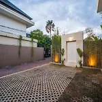 Villa Bunga-Bunga Kecil C