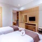 Lega Legi Town House Seminyak By The Lavana