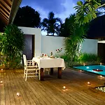 Nunia Boutique Villa