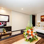 Sunset Mansion Seminyak Apartment