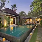 Villa Md 3 Bedroom, Sunny Pool In Eat St Location