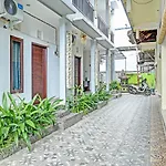 Oyo 91080 Kubu D&D Guesthouse