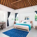 New! Walk To Seminyak Beach, Cafes, All Else