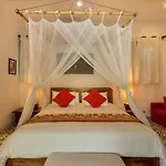 Villa Eight