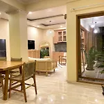 Cozy 3 Bedroom Villa In Seminyak