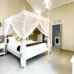 Orchid Villa Seminyak