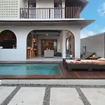Sudha Villa Bali Anyelir