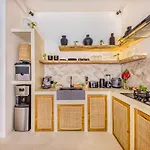 Villa Waikiki - Brand New 4Bdr With Huge Pool