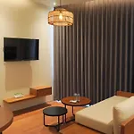 The Fields Hotel And Apartment